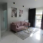 El Apartments - Solaris